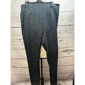 Agnes & Dora XXL‎ black with gray animal print spots, stretchy skinny pants